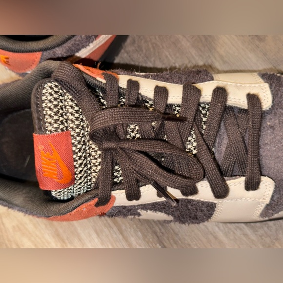 NIKE DUNK LOW RED PANDA - Picture 4 of 7